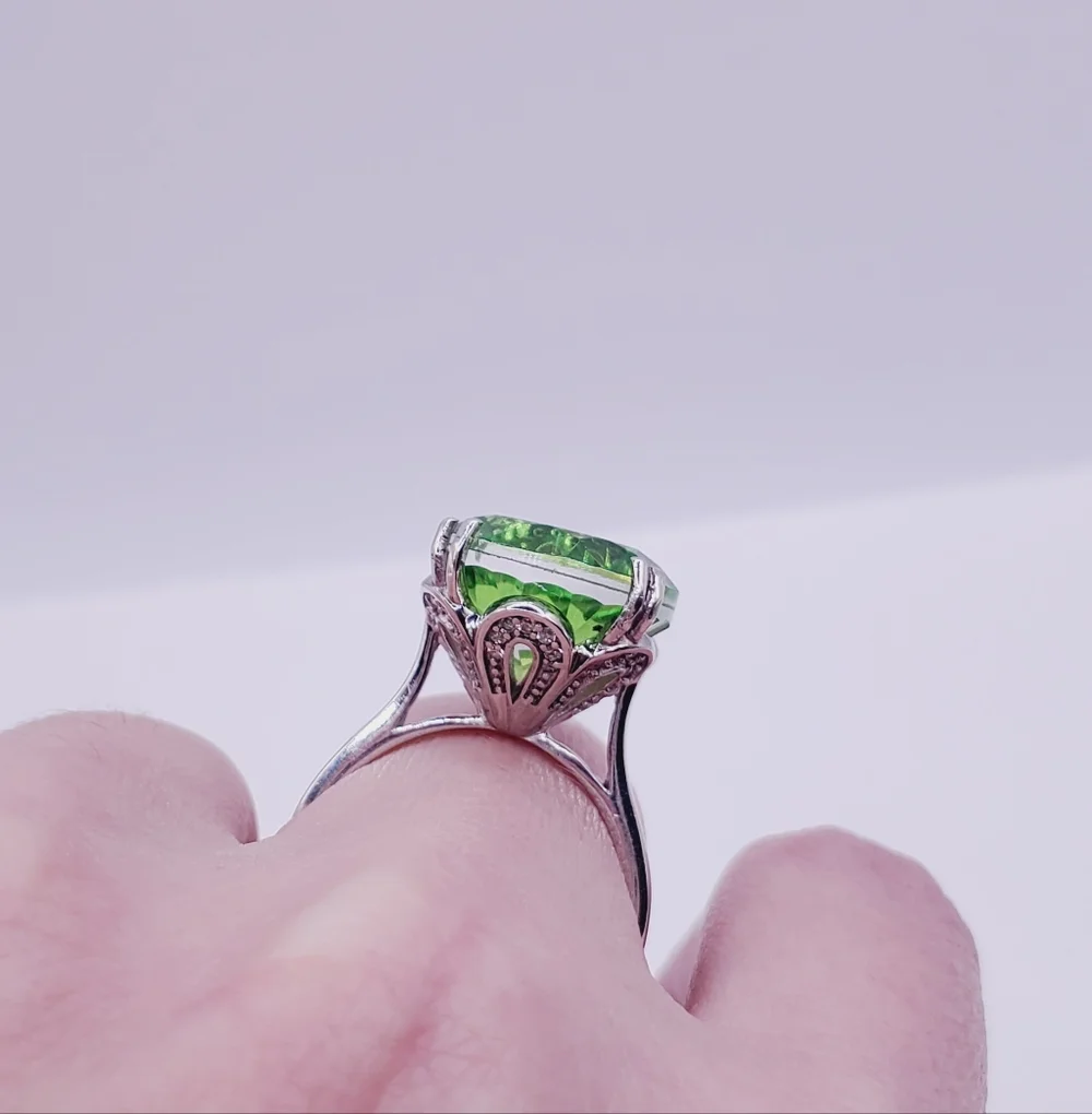 Concave Cut Chartreuse Quartz & White Zircon Platinum | 925 Sterling Silver Ring